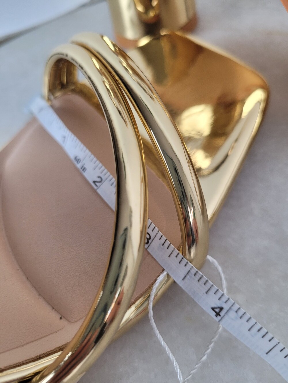 Ribongz Size 8 Gold Metallic Strappy Block Heel Sandals - Picture 10 of 11